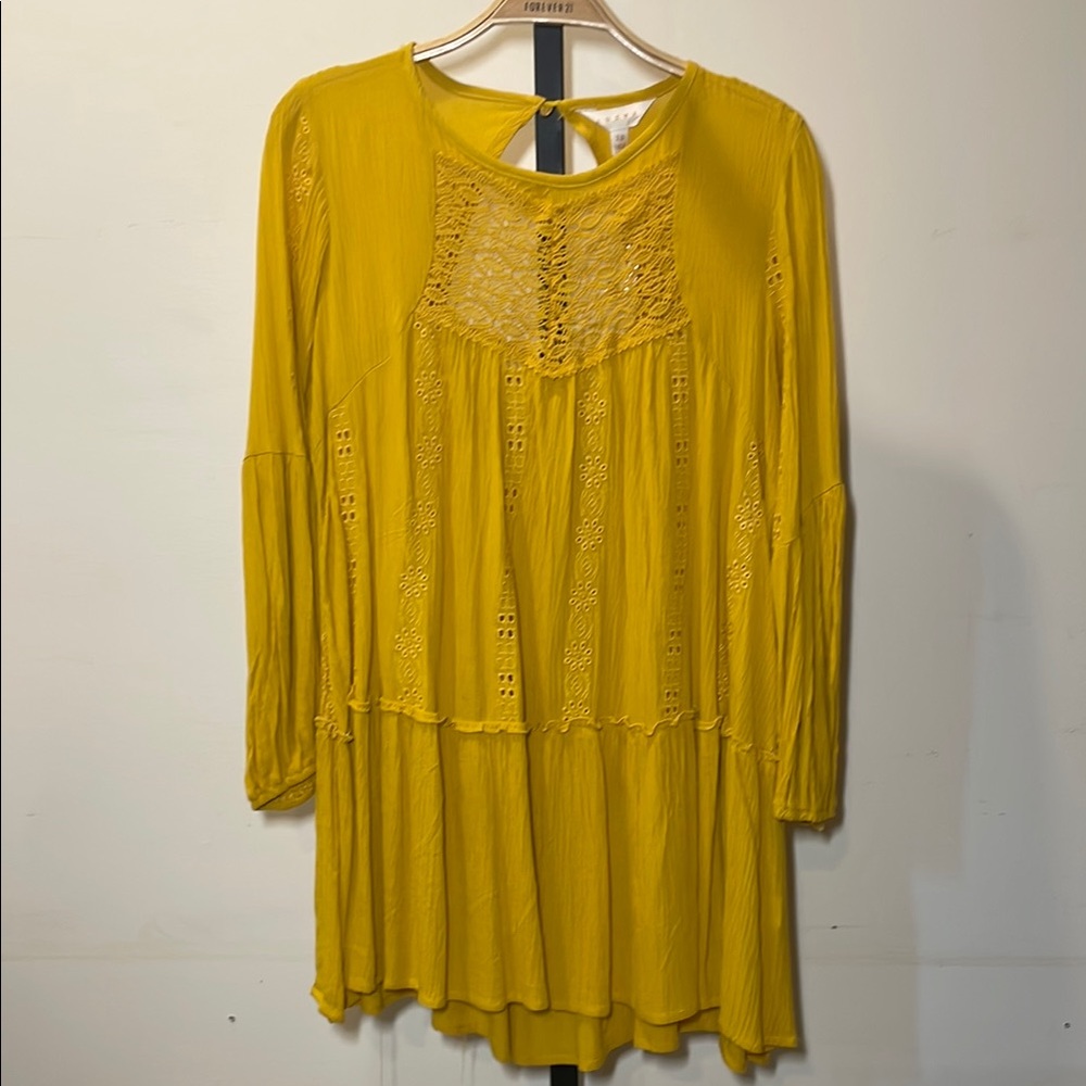 Adiva Golden Lace Detail Boho Top